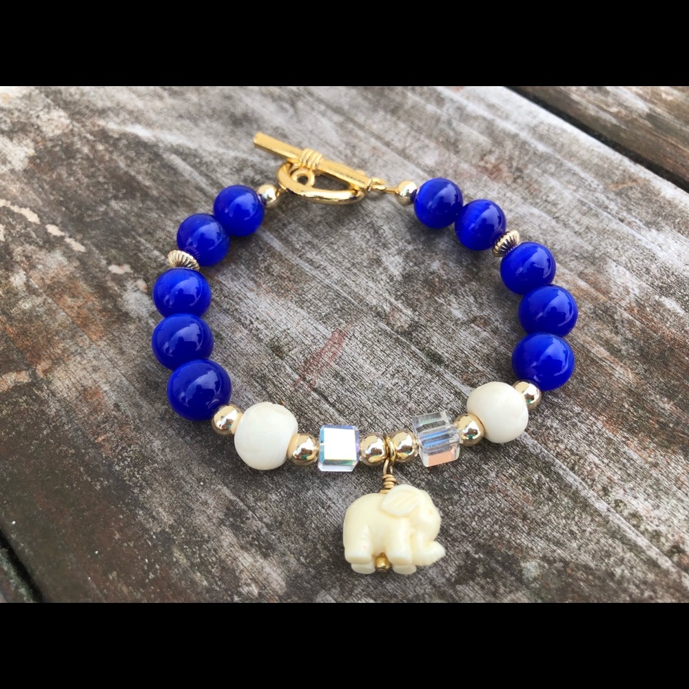 Handmade royal blue and ivory elephant bracelet